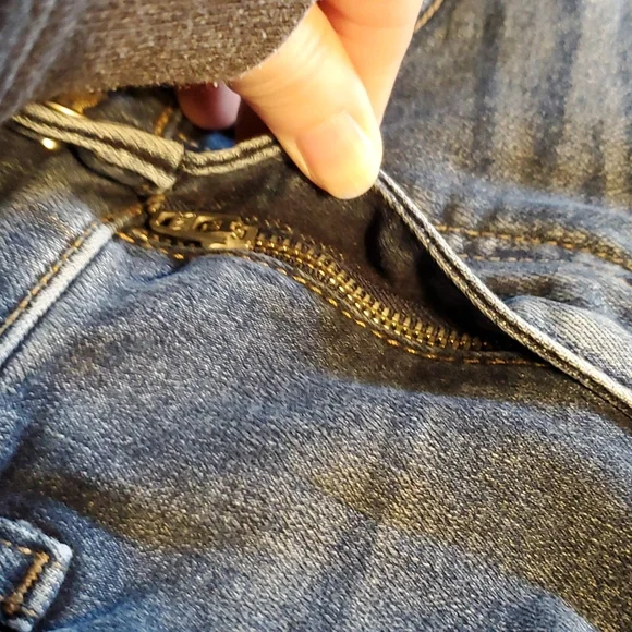 Pink Victoria's Secret Shorts - Picture 5 of 7